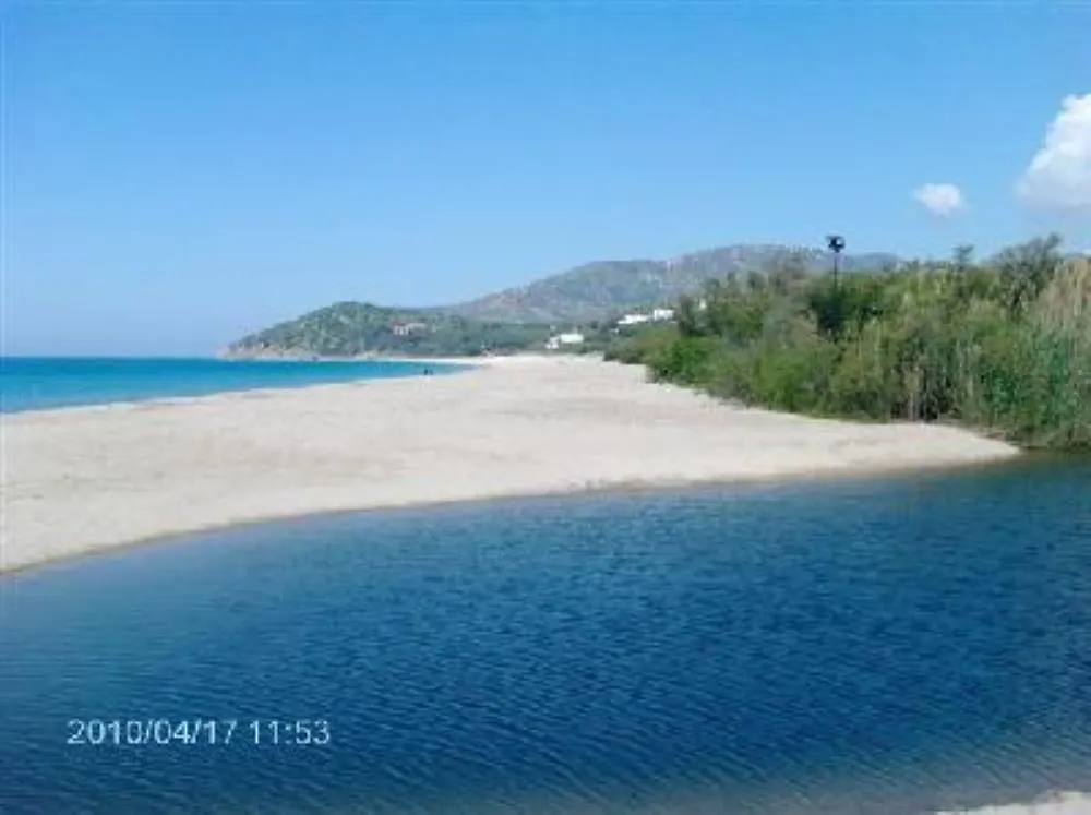 Villa Geremeas Country Club à Marongiu