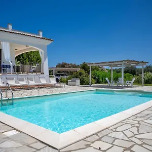 Rafael Con Piscina, Iun P4098 Villa